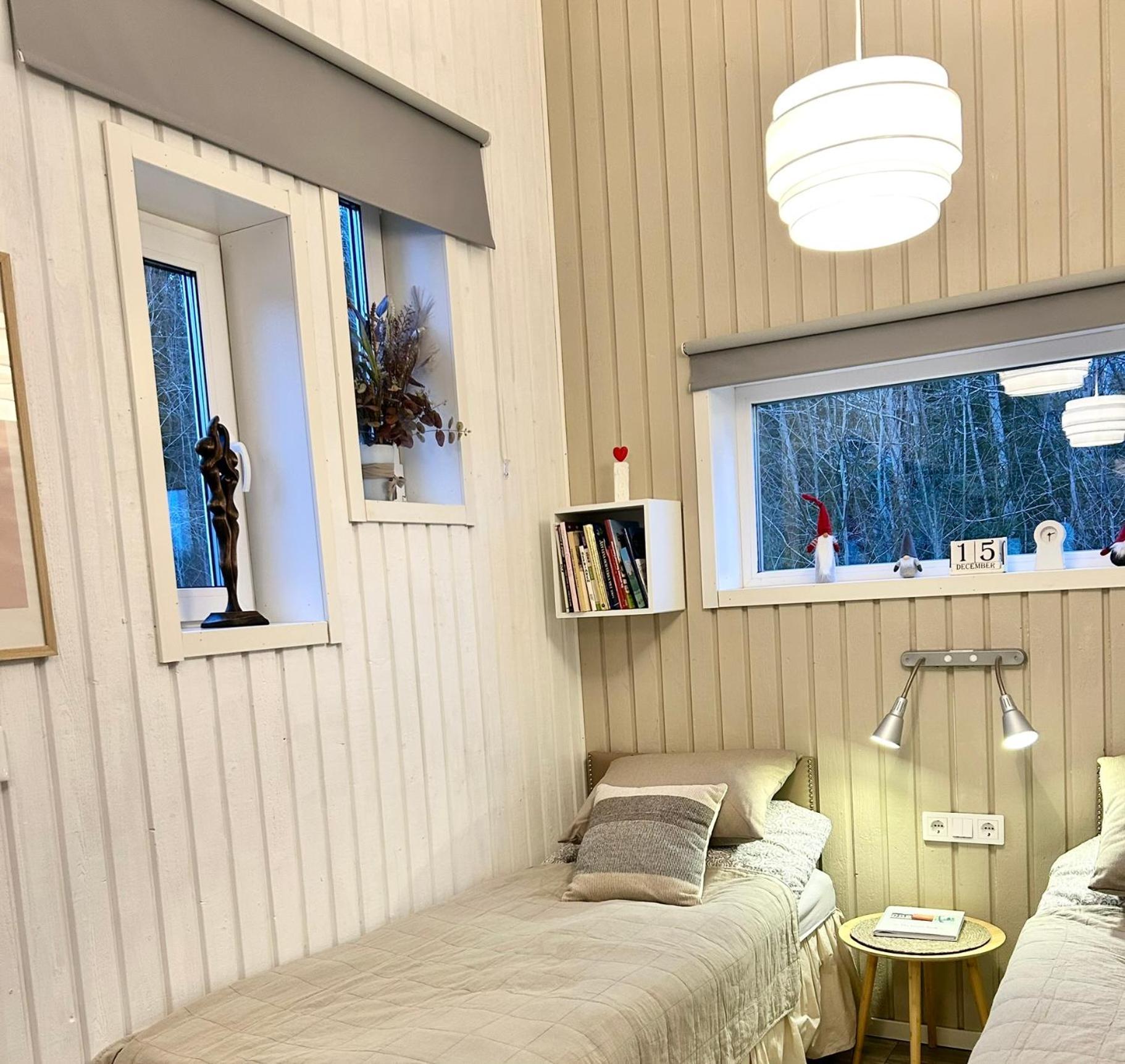Lilla Huset Bed & Breakfast - Countryside Guesthouse, Free Parking Örebro Eksteriør bilde